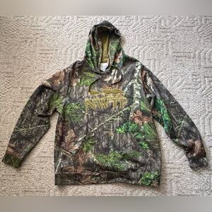 Men’s Nomad camo pullover